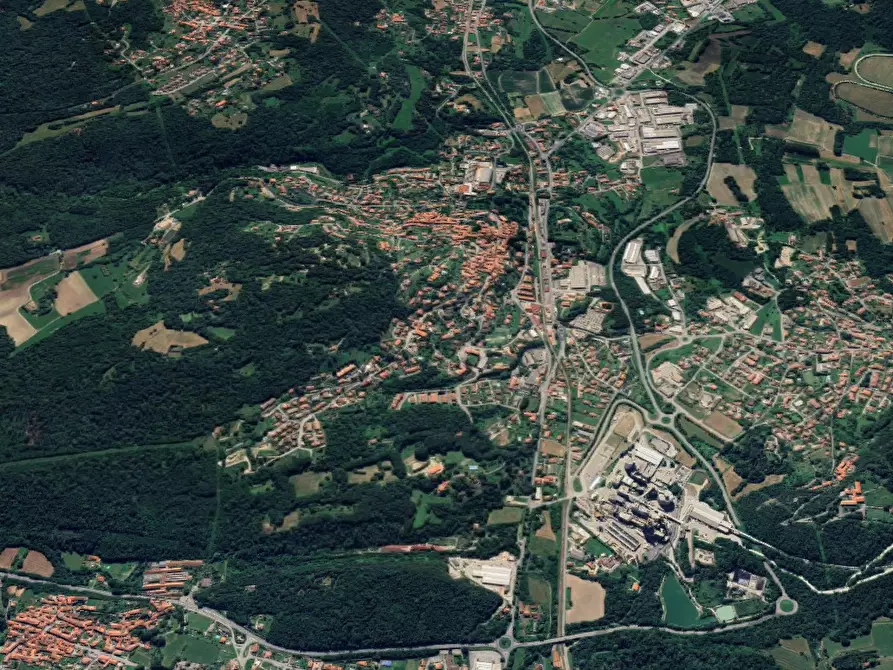 Immagine 13 di Appartamento in vendita  in Via C. Battisti a Gemonio