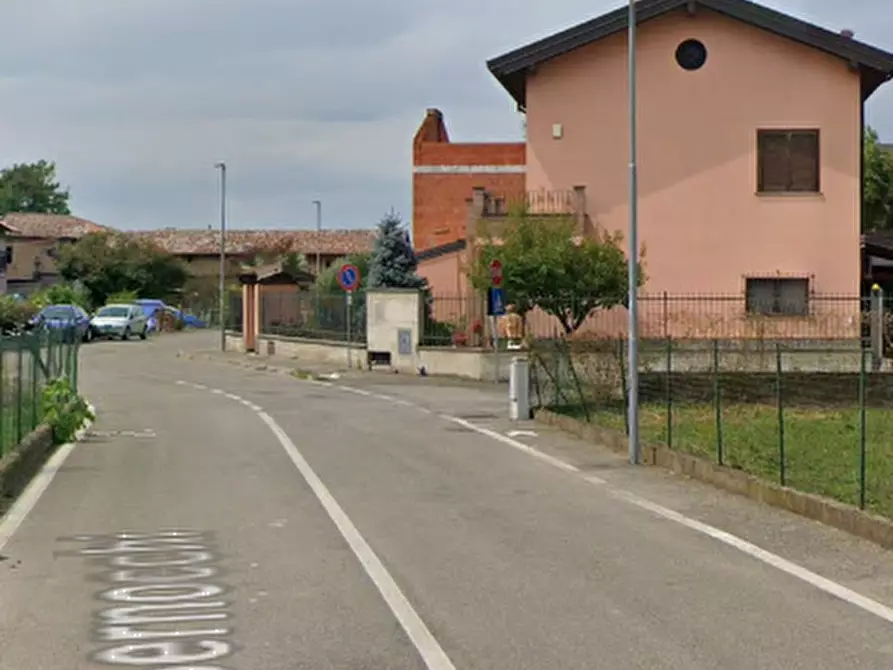 Immagine 8 di Villa in vendita  in Via Bernocchi a Trovo