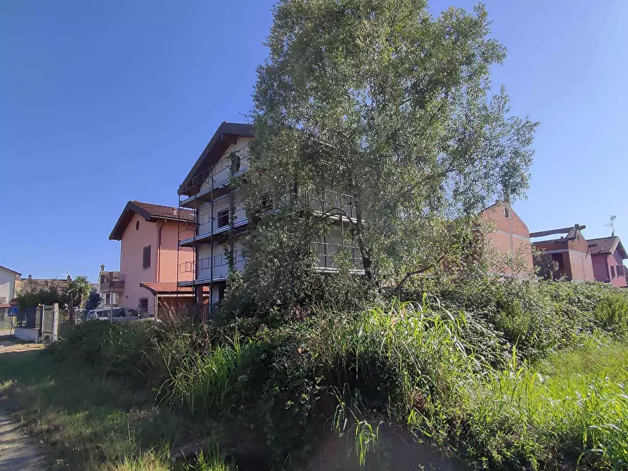 Immagine 4 di Villa in vendita  in Via Bernocchi a Trovo