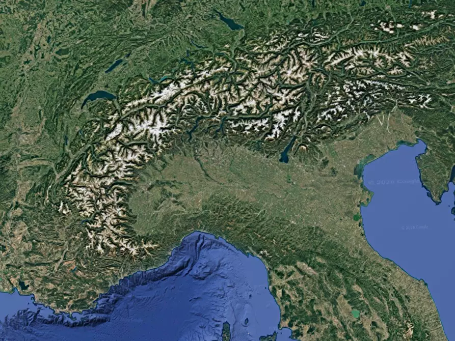 Immagine 19 di Villa in vendita  in Via Bernocchi a Trovo