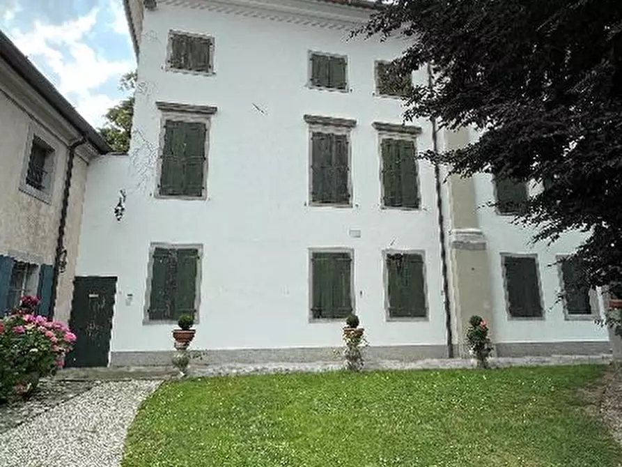 Immagine 2 di Porzione di villa in vendita  in Via Udine a Pavia Di Udine