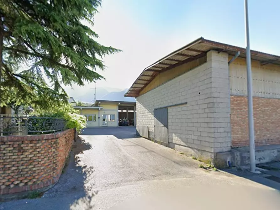 Immagine 4 di Magazzino in vendita  in Via Vegliato a Gemona Del Friuli