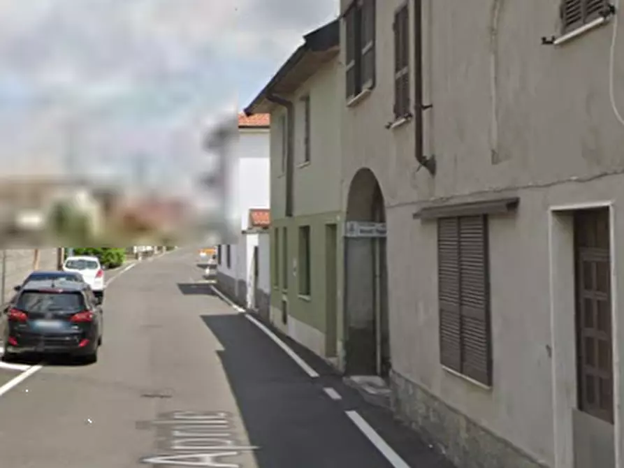 Immagine 22 di Villa in vendita  in Vicolo Breve a Parona