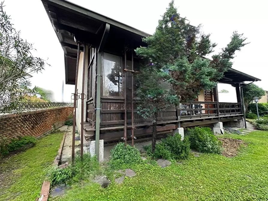 Immagine 3 di Villa in vendita  in Via Vegliato a Gemona Del Friuli