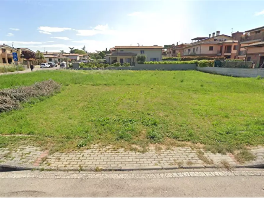 Immagine 3 di Terreno edificabile in vendita  in Strada S. Rocco a Torgiano