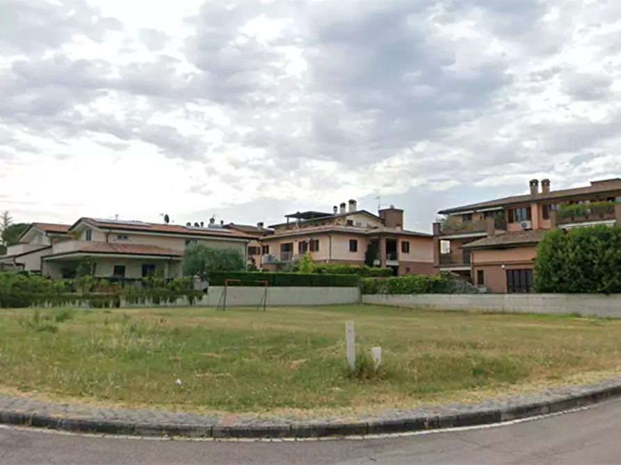 Immagine 5 di Terreno edificabile in vendita  in Strada S. Rocco a Torgiano