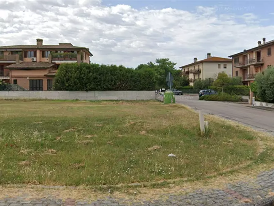 Immagine 6 di Terreno edificabile in vendita  in Strada S. Rocco a Torgiano