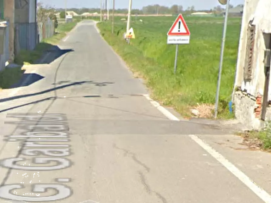 Immagine 11 di Casa indipendente in vendita  in Via G. Garibaldi a Gambarana