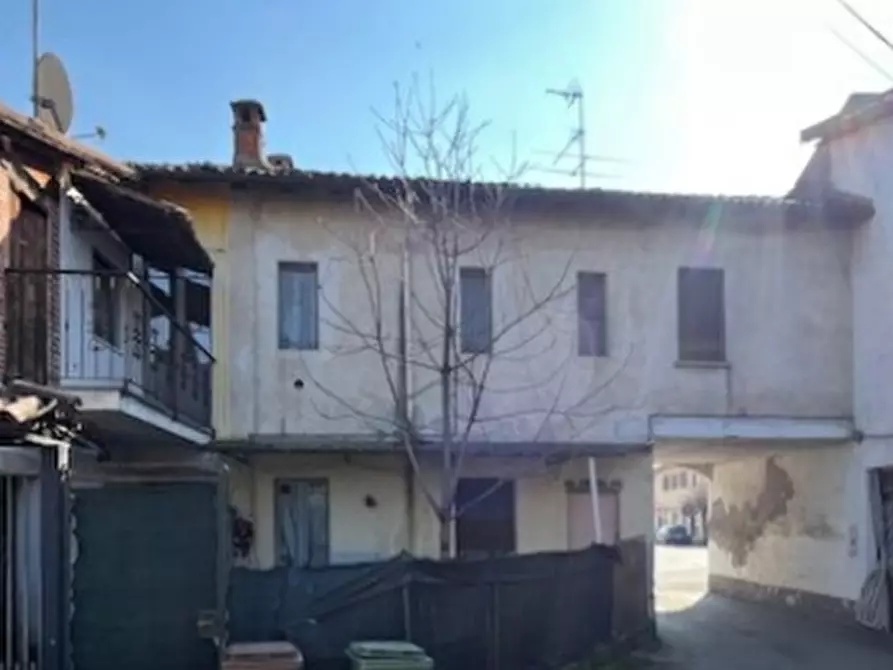 Immagine 2 di Appartamento in vendita  in Via Fiume a Gambolo'