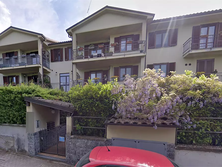 Immagine 6 di Appartamento in vendita  in Viale degli Ibiscus a Godiasco