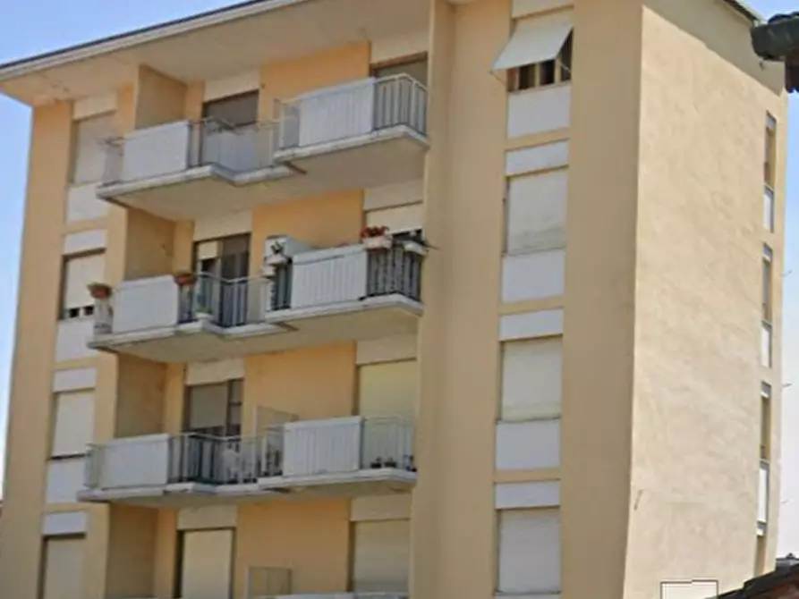 Immagine 2 di Appartamento in vendita  in Via Santo Stefano a Robbio