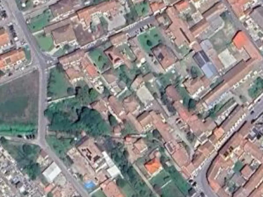 Immagine 16 di Appartamento in vendita  in Via Fiume a Gambolo'