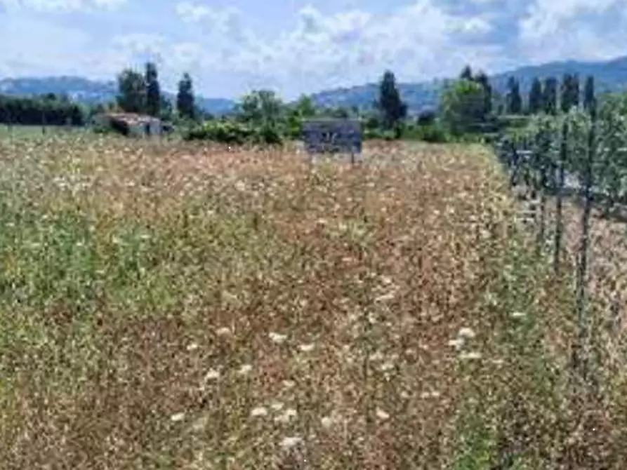 Immagine 1 di Terreno edificabile in vendita  in Località Caselle  a Gualdo Tadino
