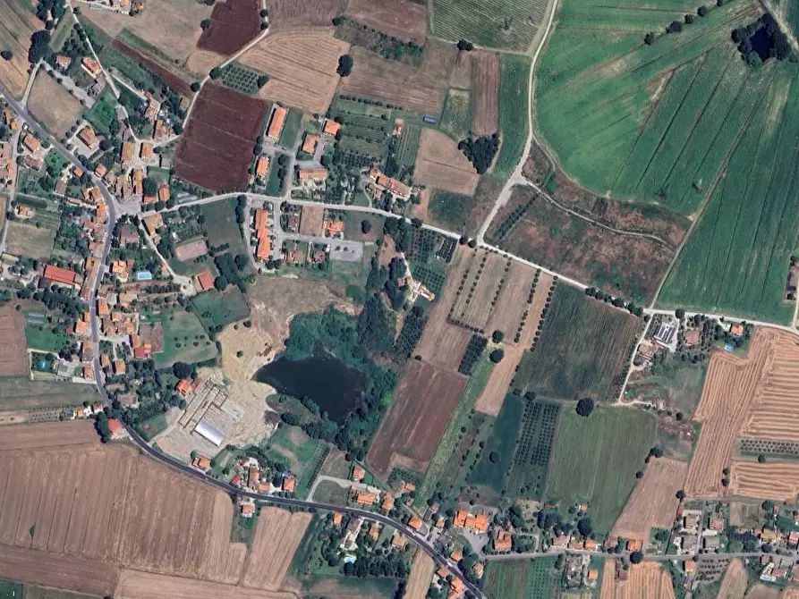 Immagine 2 di Terreno edificabile in vendita  in Via Petrarca a Castiglione Del Lago