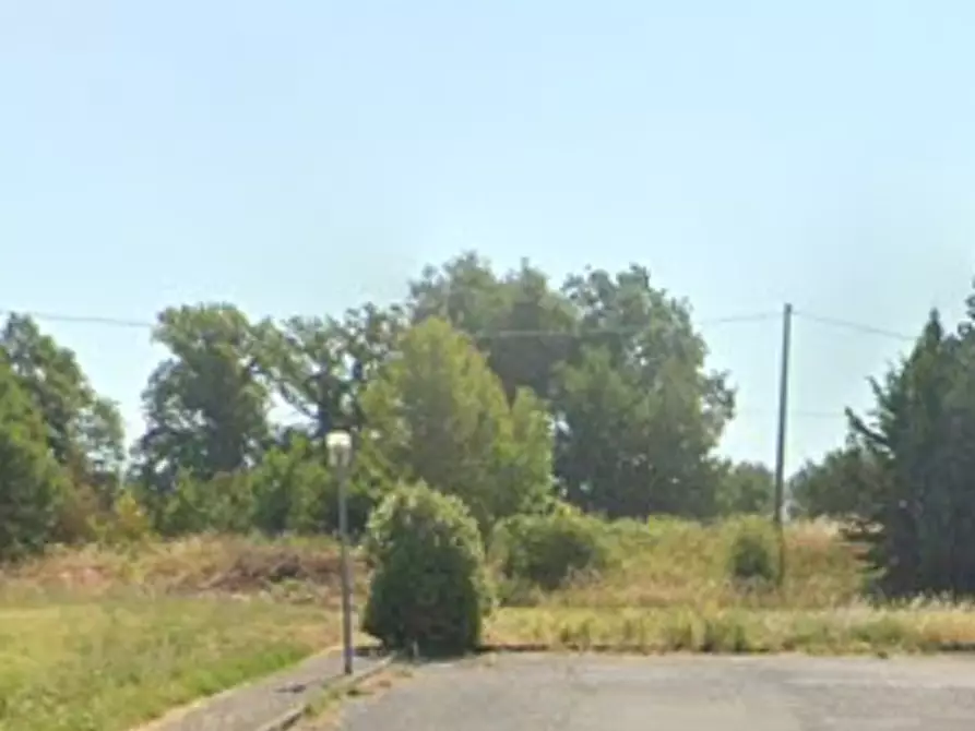 Immagine 4 di Terreno edificabile in vendita  in Via Petrarca a Castiglione Del Lago