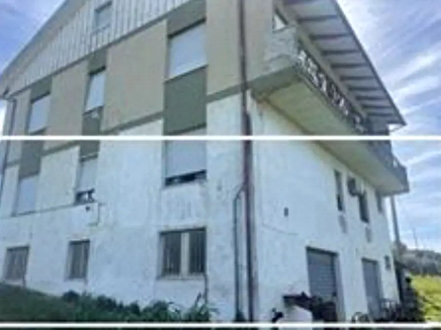 Immagine 4 di Appartamento in vendita  in Strada Valle del Profico  a Sant'elpidio A Mare