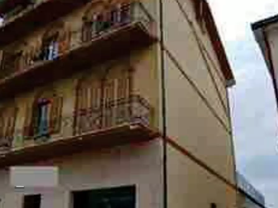 Immagine 4 di Laboratorio in vendita  in Viale Europa a Rapagnano