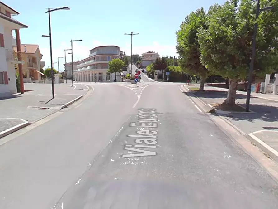 Immagine 13 di Laboratorio in vendita  in Viale Europa a Rapagnano