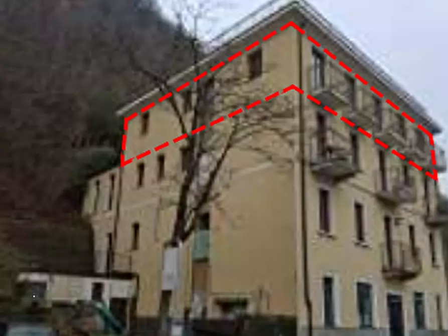 Immagine 2 di Appartamento in vendita  in Via Casamora a Porto Ceresio