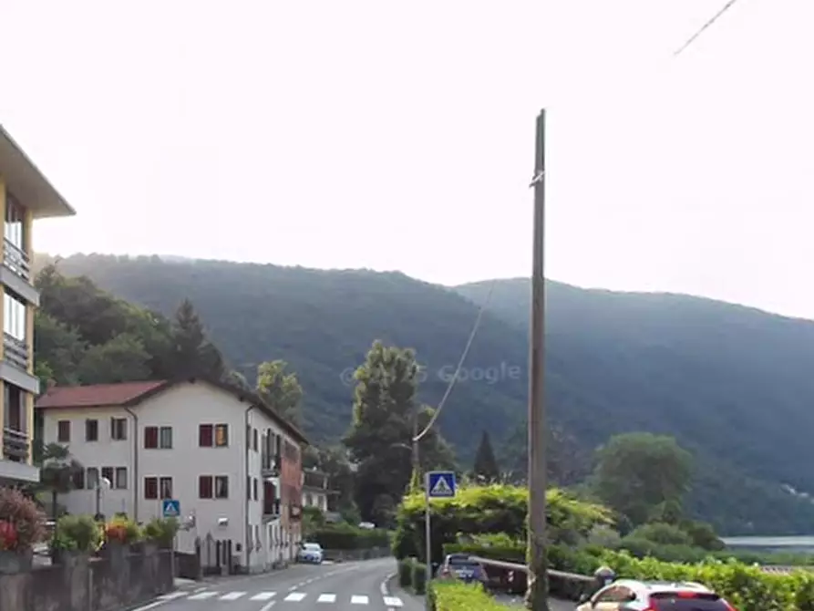 Immagine 10 di Appartamento in vendita  in Via Casamora a Porto Ceresio