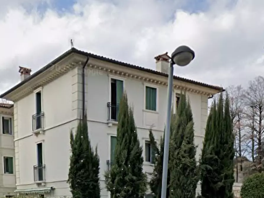 Immagine 10 di Appartamento in vendita  in Viale Dante Alighieri a Vicenza