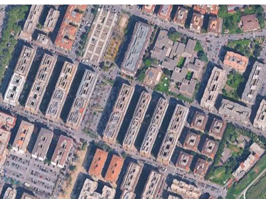 Immagine 10 di Appartamento in vendita  in Via Pescaglia a Roma