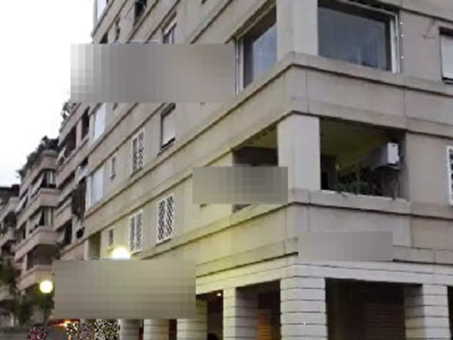 Immagine 1 di Ufficio in vendita  in Via del pianeta terra  a Roma