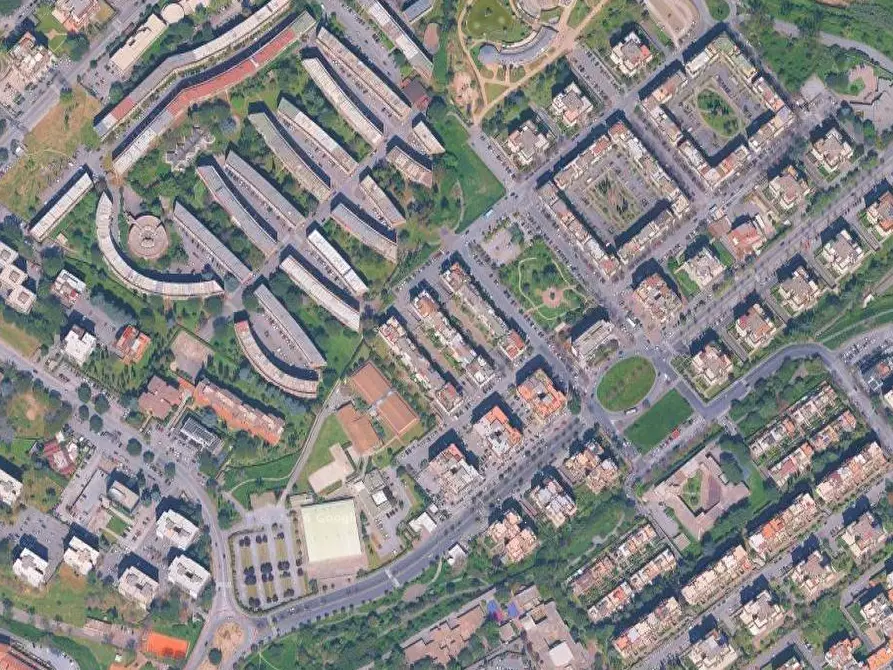 Immagine 10 di Ufficio in vendita  in Via del pianeta terra  a Roma