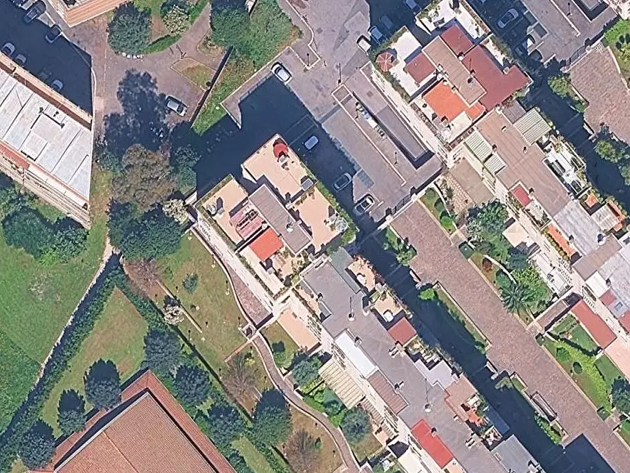 Immagine 13 di Ufficio in vendita  in Via del pianeta terra  a Roma