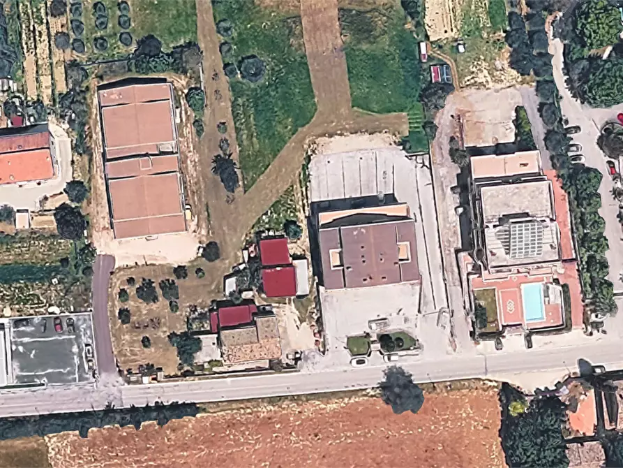 Immagine 18 di Magazzino in vendita  in Via Pompeiana  a Fermo