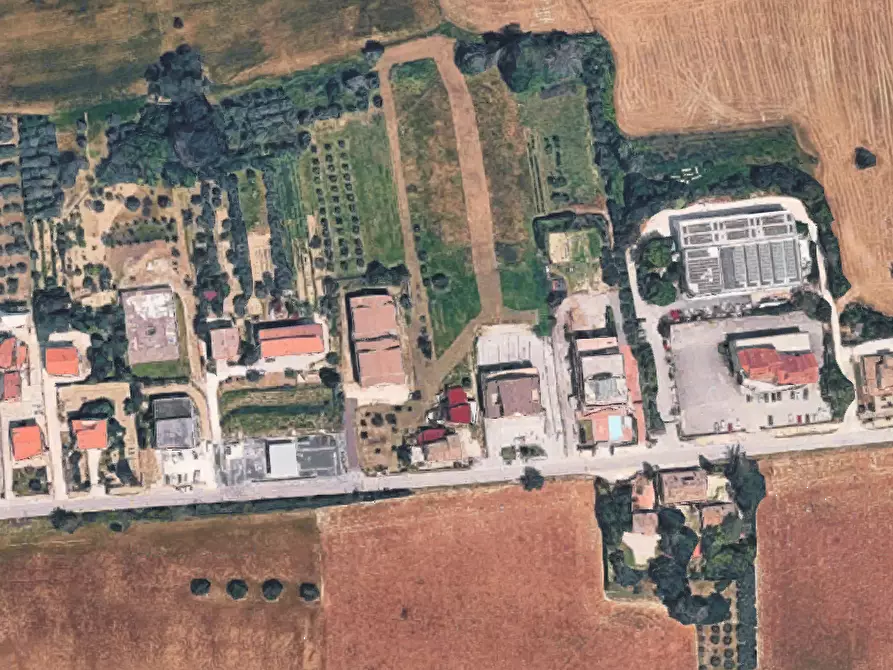 Immagine 19 di Magazzino in vendita  in Via Pompeiana  a Fermo