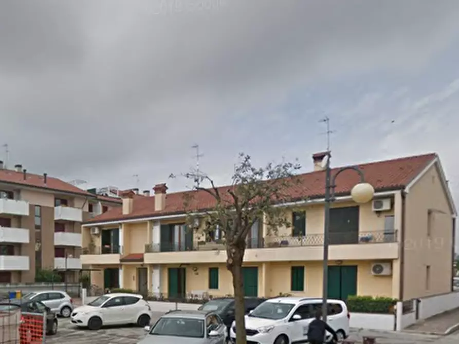 Immagine 4 di Appartamento in vendita  in Via Giambattista Tiepolo a Paese