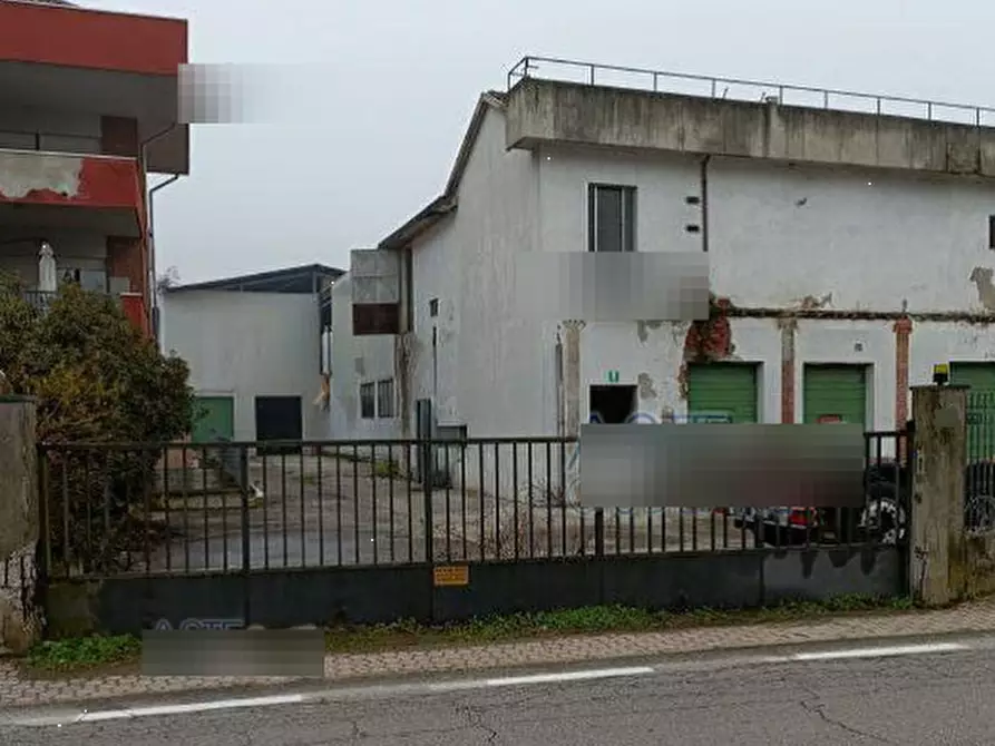 Immagine 6 di Laboratorio in vendita  in Via Lasca a Castell'alfero