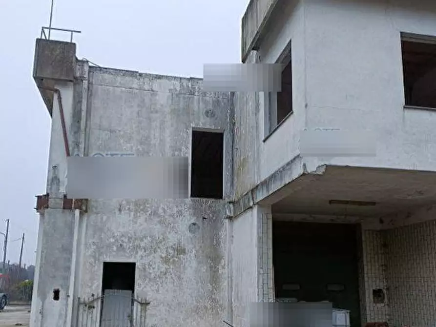 Immagine 11 di Laboratorio in vendita  in Via Lasca a Castell'alfero