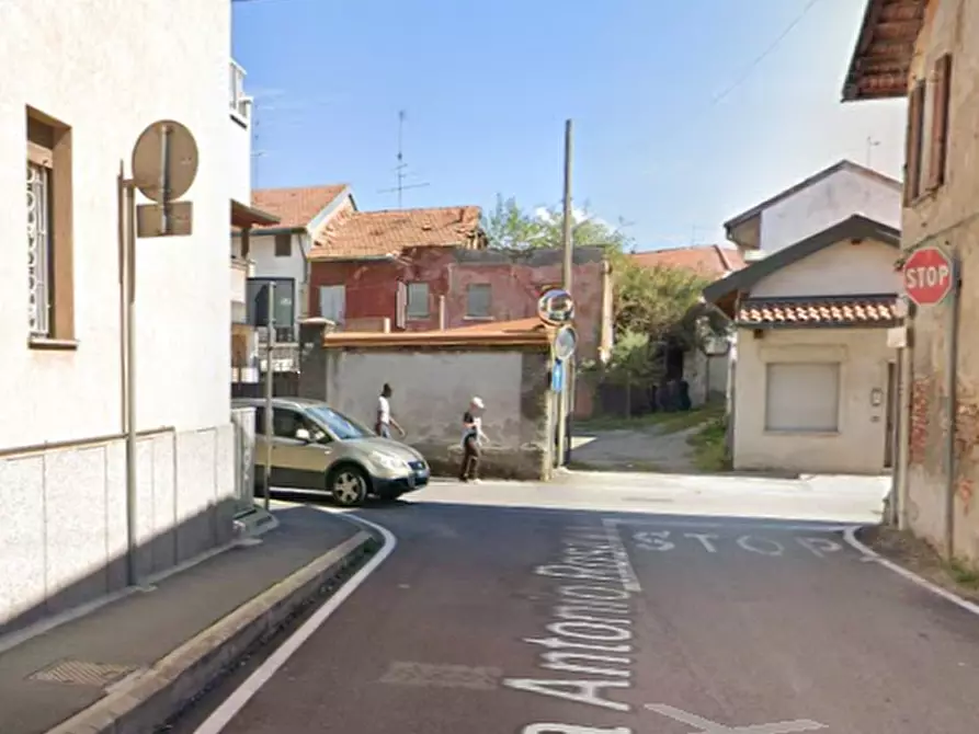 Immagine 16 di Appartamento in vendita  in Via Rosmini a Fagnano Olona