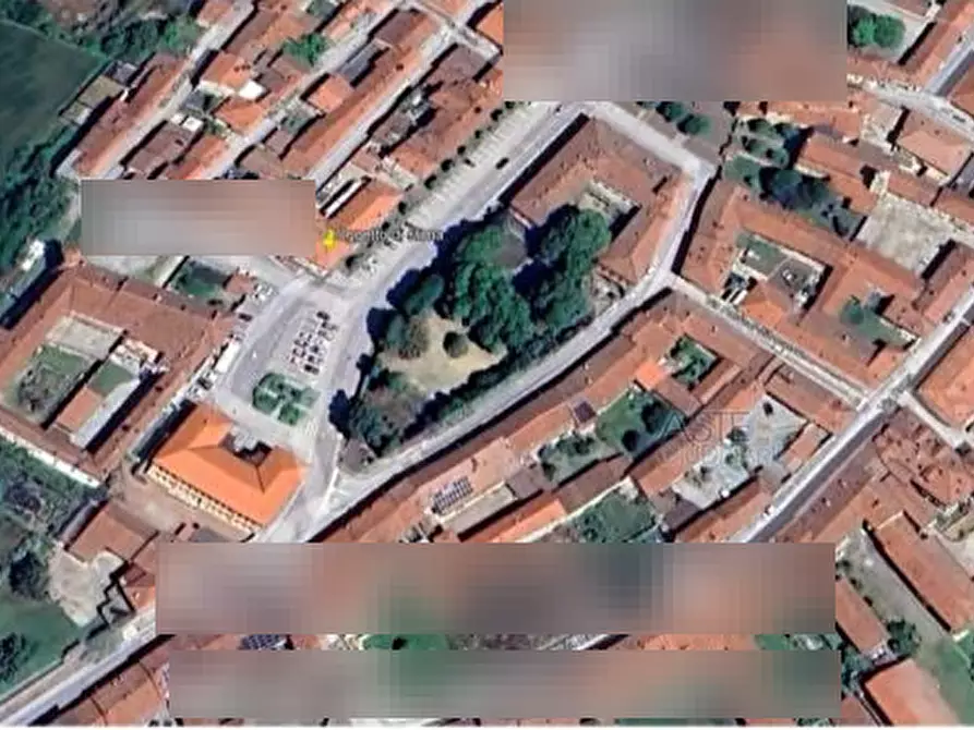 Immagine 2 di Negozio in vendita  in Corso Sacco e Vanzetti a Villafalletto