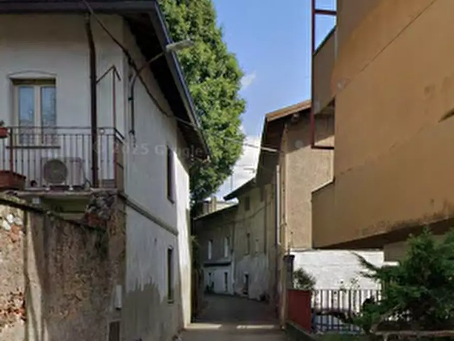 Immagine 4 di Appartamento in vendita  in Via Manzoni a Cassano Magnago