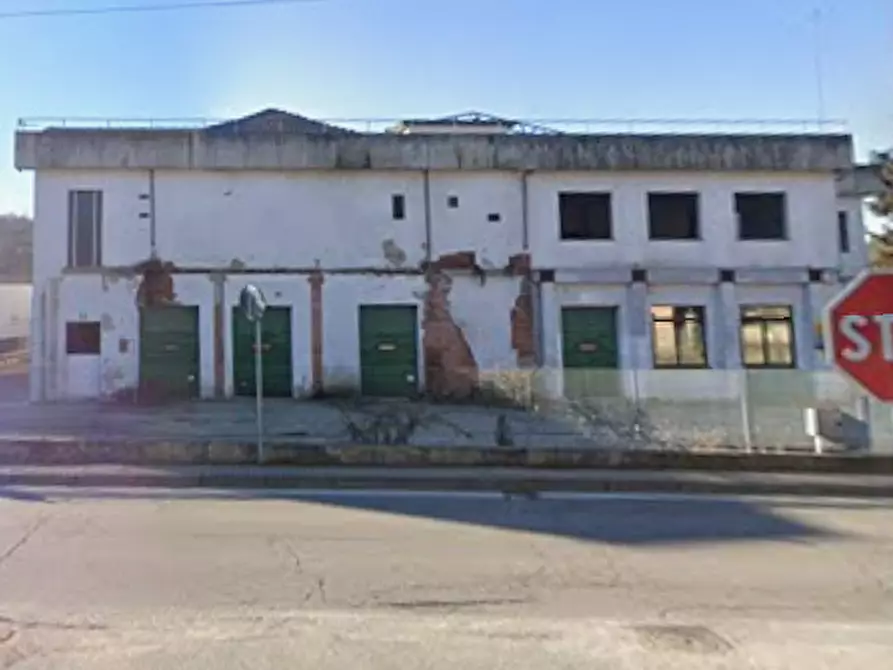 Immagine 19 di Laboratorio in vendita  in Via Lasca a Castell'alfero