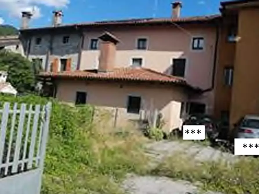 Immagine 2 di Porzione di casa in vendita  in Via dei Giochi a Faedis