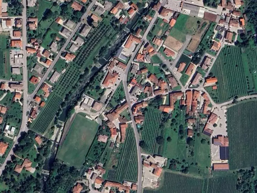 Immagine 8 di Porzione di casa in vendita  in Via dei Giochi a Faedis