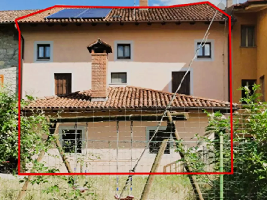 Immagine 21 di Porzione di casa in vendita  in Via dei Giochi a Faedis