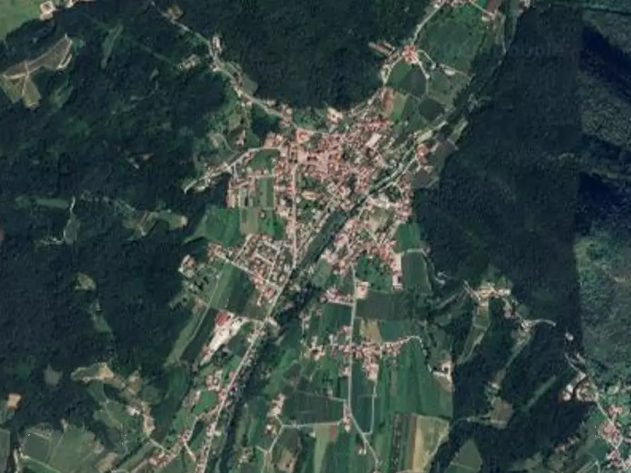 Immagine 24 di Porzione di casa in vendita  in Via dei Giochi a Faedis