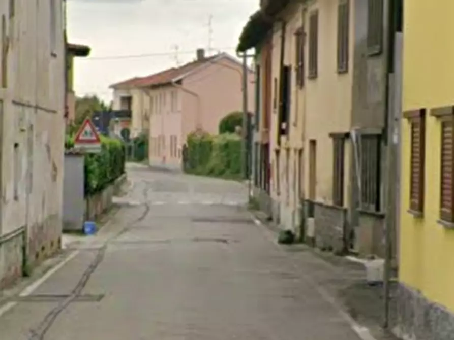 Immagine 18 di Appartamento in vendita  in Via San Rocco  a Cardano Al Campo