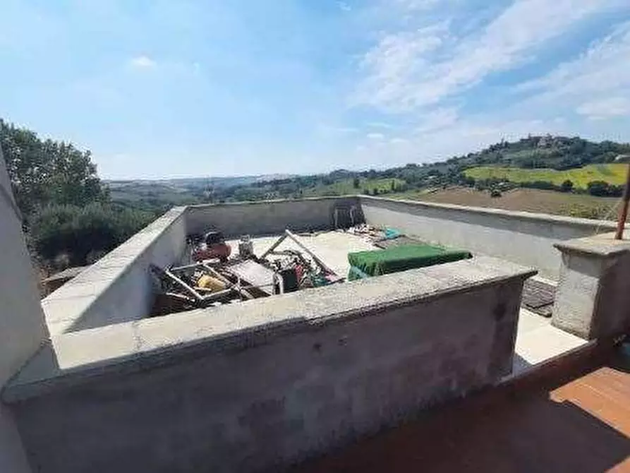 Immagine 11 di Villetta a schiera in vendita  in Via Arnaldo Merlini a Terre Roveresche