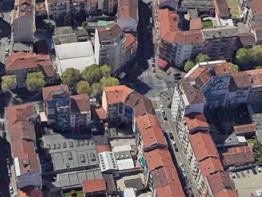 Immagine 7 di Negozio in vendita  in Via Chiesa della Salute a Torino