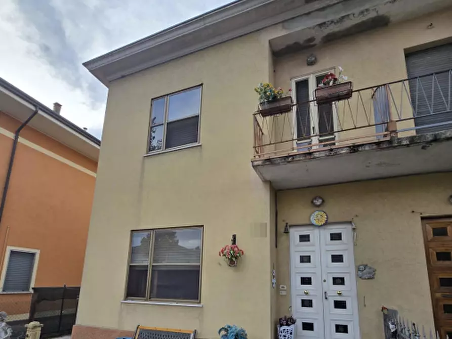 Immagine 1 di Appartamento in vendita  in Via Marecchiese a Rimini