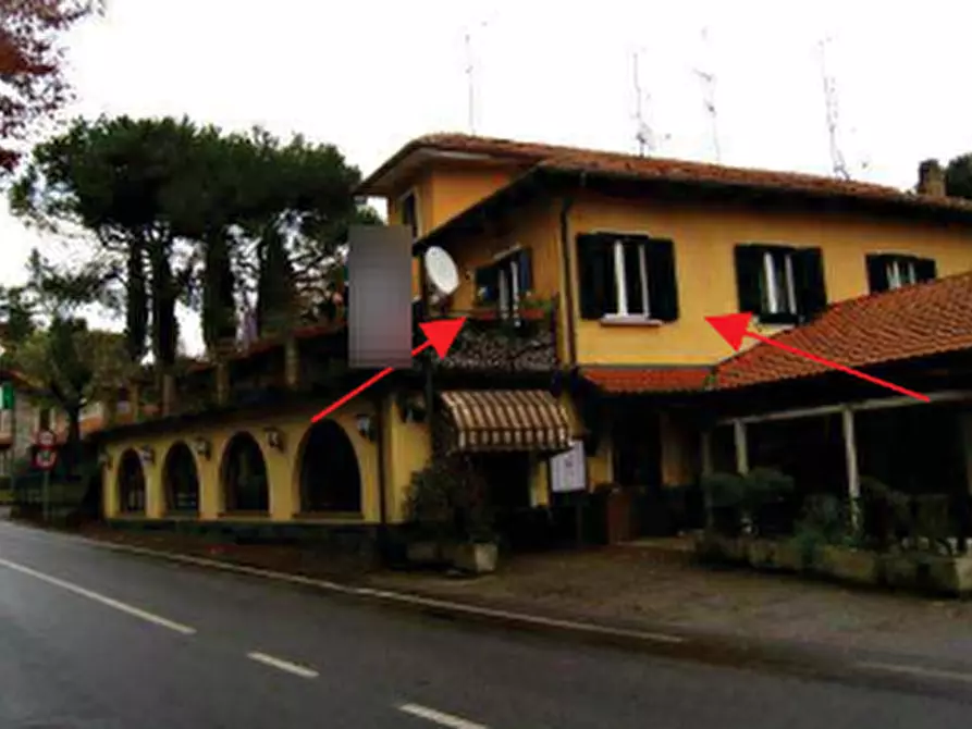 Immagine 5 di Appartamento in vendita  in Via Marconi  a Castelveccana