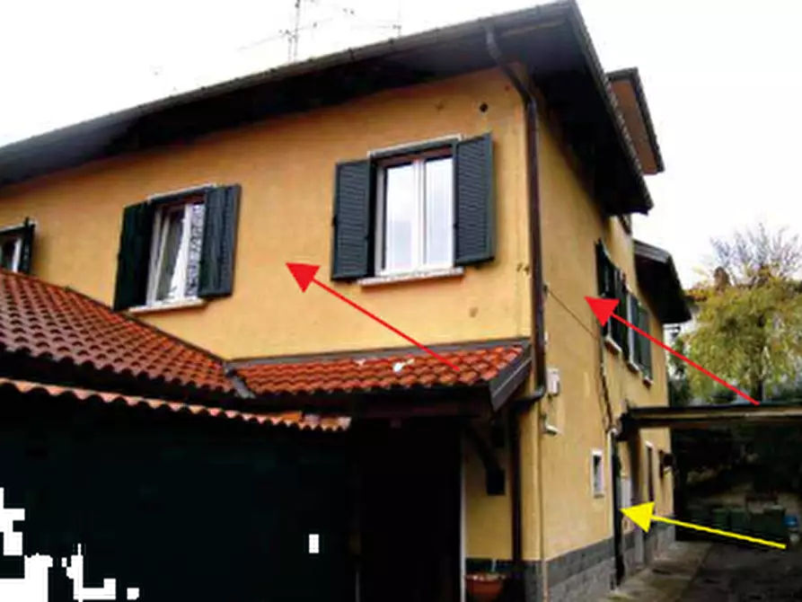 Immagine 6 di Appartamento in vendita  in Via Marconi  a Castelveccana