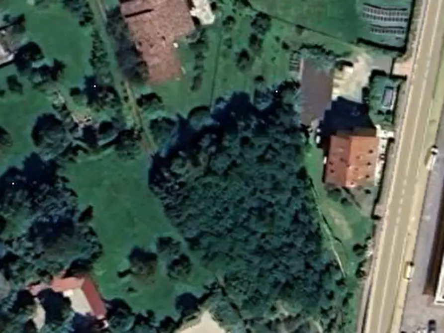 Immagine 15 di Appartamento in vendita  in Via Marconi  a Castelveccana