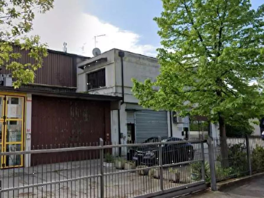 Immagine 2 di Capannone industriale in vendita  in Via Rossetto a Venezia